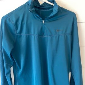 NIKE QUARTER ZIP
